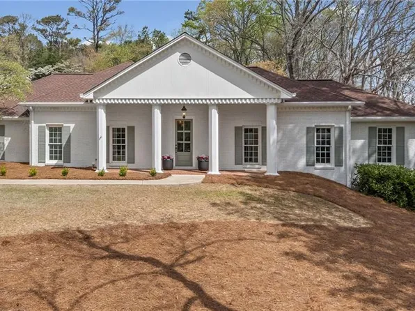 1275 Oakhaven Dr, Roswell, GA 30075