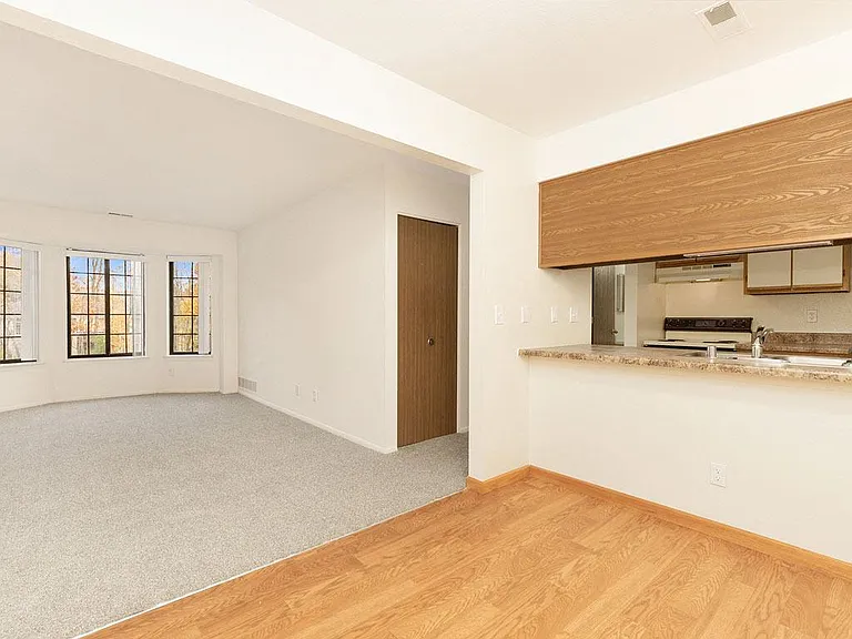Tanglewood Apartments — Photo 69