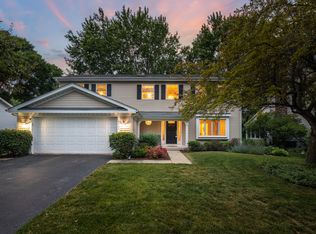 1467 Inverrary Dr, Naperville, IL 60563