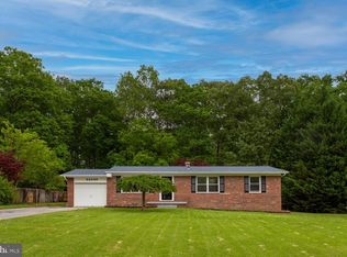 22548 Joan Dr, California, MD 20619