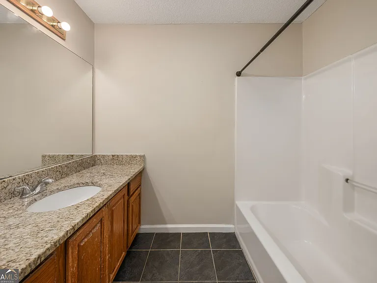 536 Loblolly Ln — Photo 18