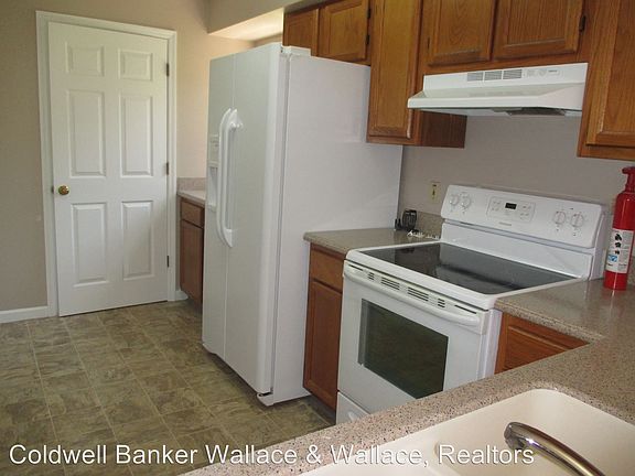 5th image of 7233 Ashford Glen Dr