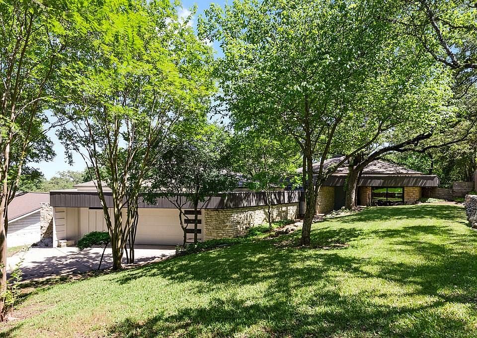 1st image of 8719 Tallwood Dr