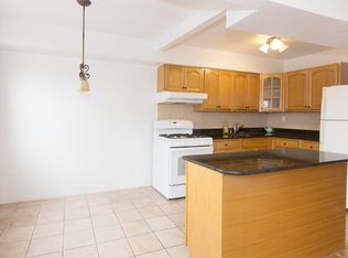 2520 14th Pl #3, Astoria, NY 11102