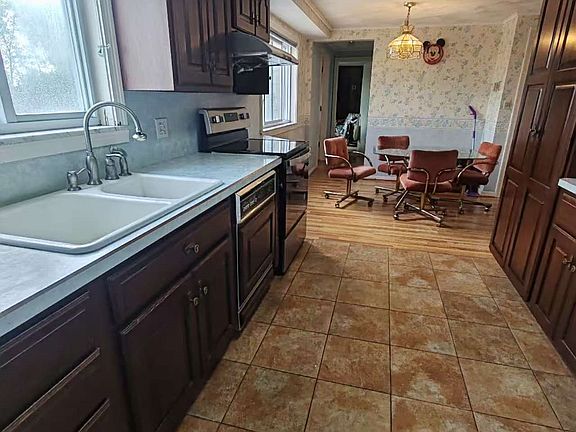 5th image of 4517 Madison Dr