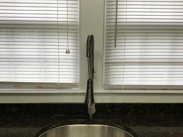 Pullout Faucet over farmhouse sink