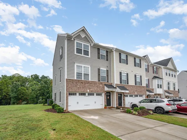 372 Amber Acorn Ave, Raleigh, NC 27603