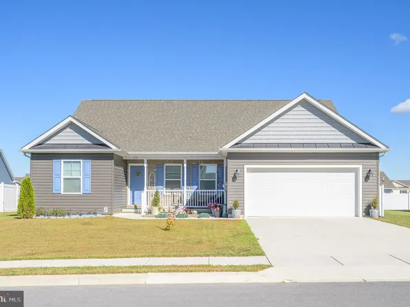 179 Lahaye Dr, Martinsburg, WV 25405