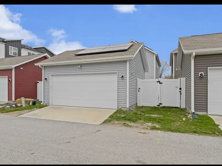 212 Haugh St — Photo 16