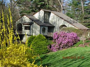 134 Gerald Dr, Manchester, CT 06040