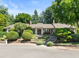 7 Cellini Ct, Lake Oswego, OR 97035