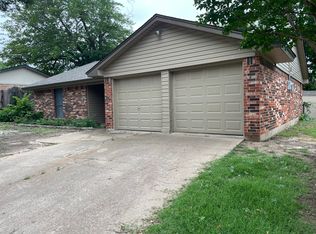 1212 S Rusk St, Weatherford, TX 76086