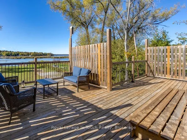 142 Duck Bay Rd, Tay, ON L0K 2C0