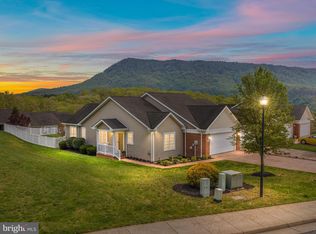 141 Daniel Ct, Strasburg, VA 22657