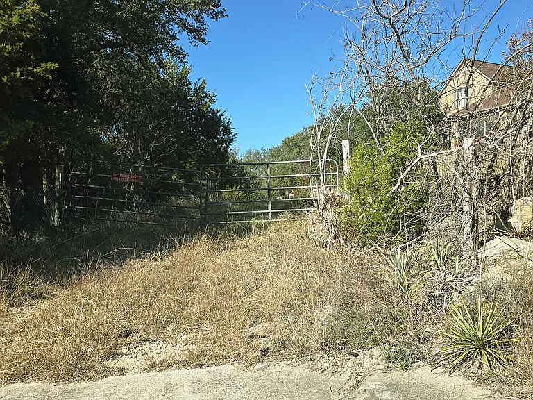 3367 Vineyard Trl — Photo 40