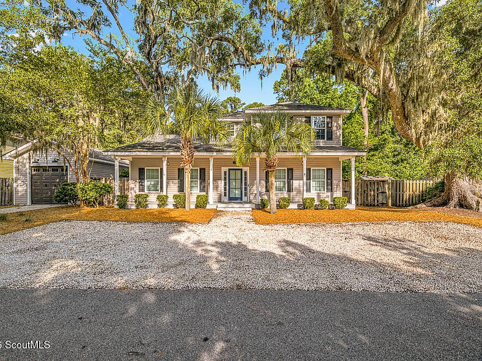 1st image of 15 Holly Ln