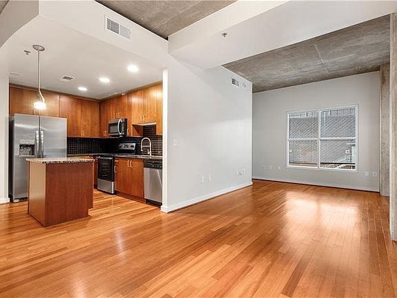 5th image of 250 Pharr Rd #308