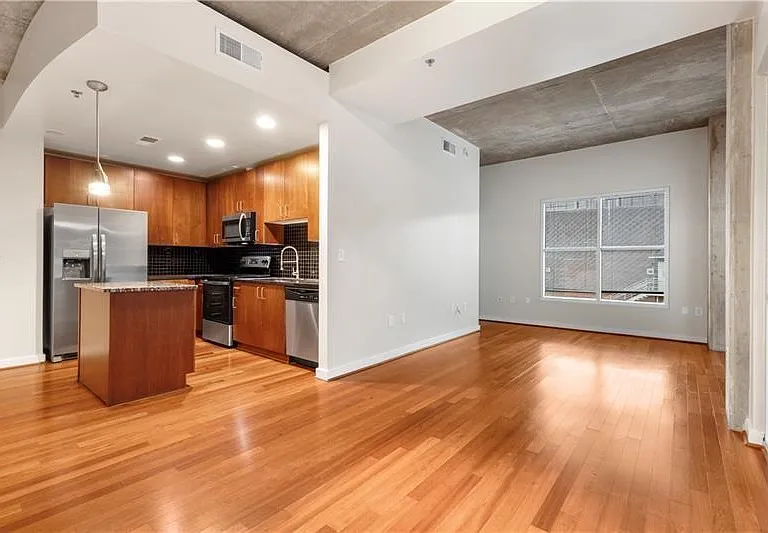 250 Pharr Rd #308 — Photo 5