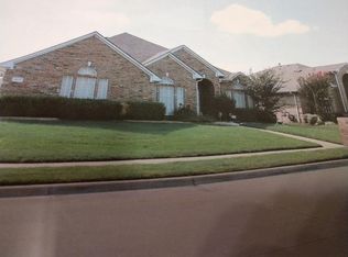 8617 Shadow Trace Dr, Fort Worth, TX 76244