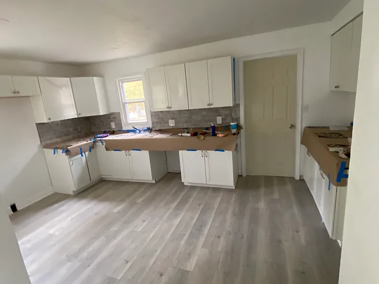 7290 Glenshire Rd — Photo 10