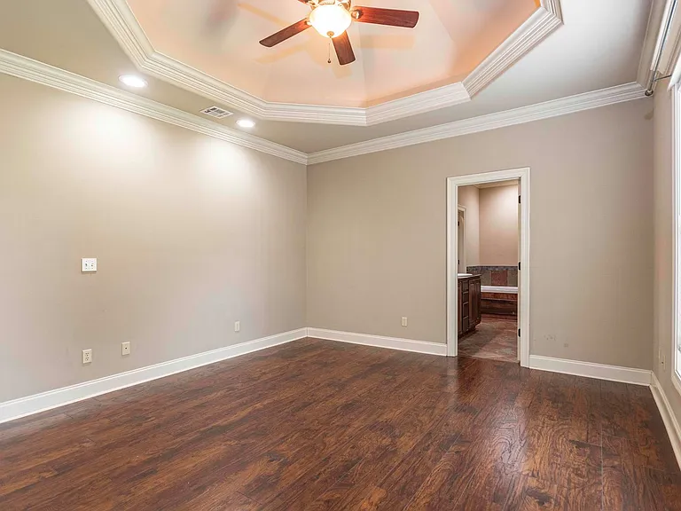 308 Forest Creek Dr #100 — Photo 9