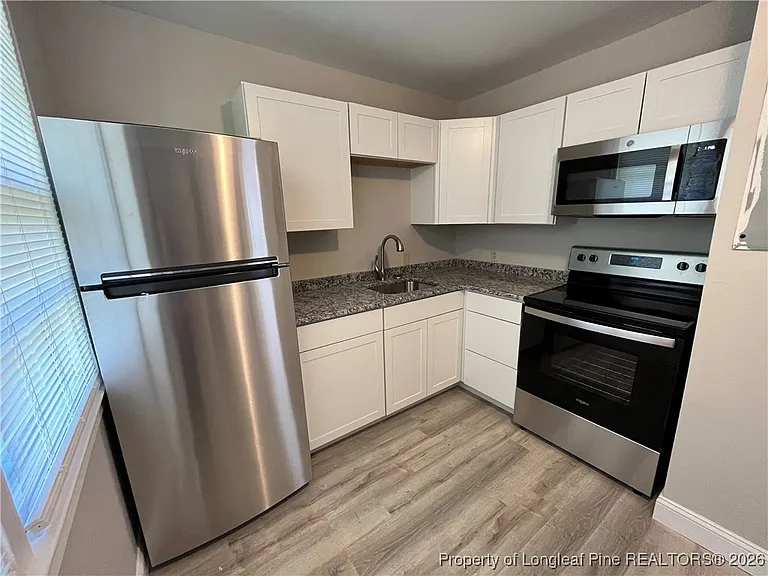 2110B Rogers Dr — Photo 10
