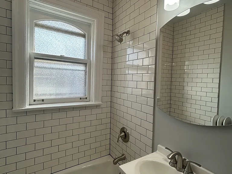 1104 Chicago Ave #3 — Photo 3