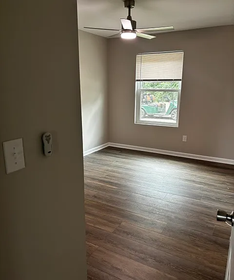 Buckingham Apartments — Photo 16