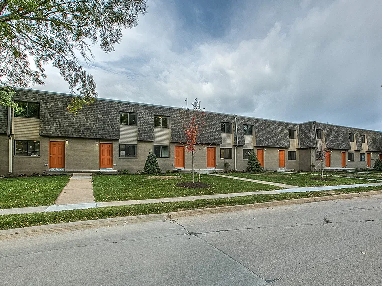 Harrisville Townhomes — Photo 38