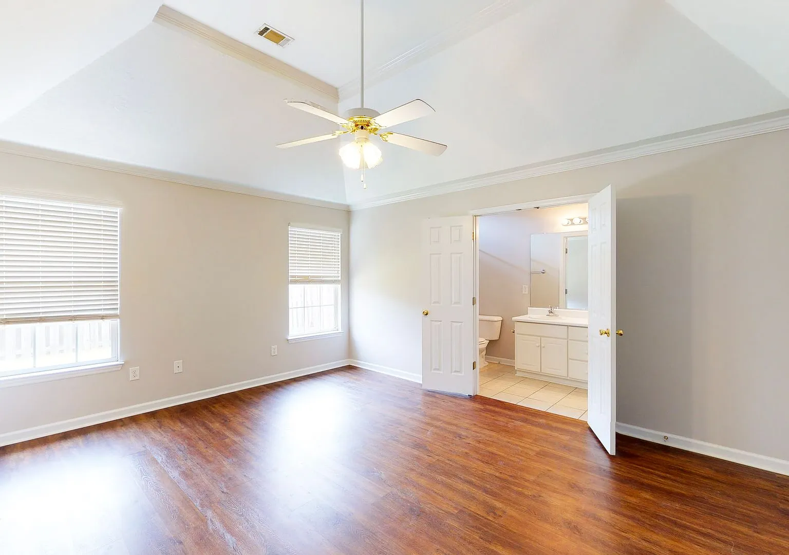 3 Bedroom 2.5 Bath in Bayhill Subdivision — Photo 1