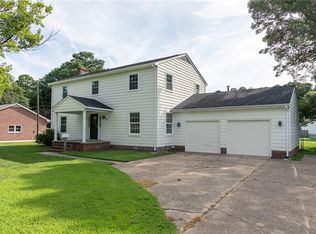 102 Beach Rd, Hampton, VA 23664