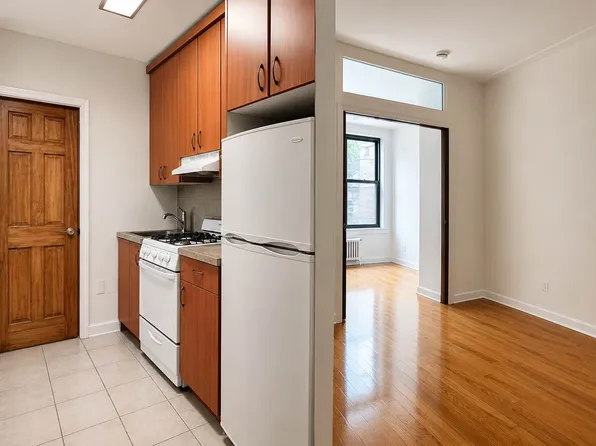 129 East 4th Street image 1 of 3