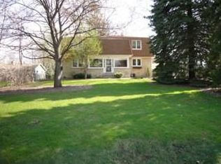 N64W15415 Mill Rd, Menomonee Falls, WI 53051