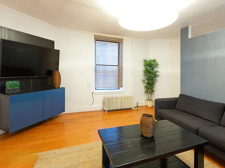 75 2nd Ave #3 — Photo 6