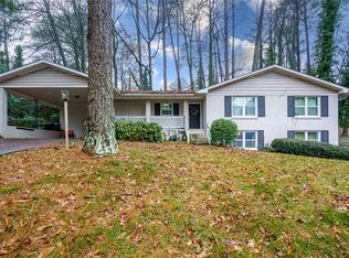 3629 Rolling Green Rdg SW, Atlanta, GA 30331