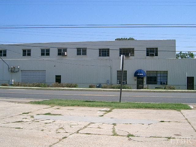 1st image of 1720 Confederate Blvd