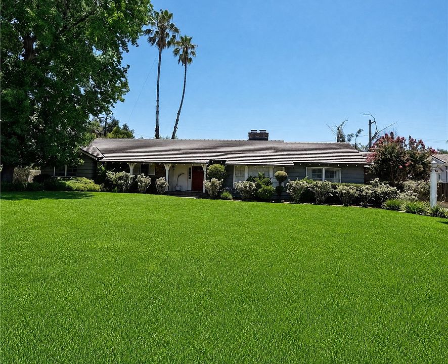 1st image of 436 Stanford Dr