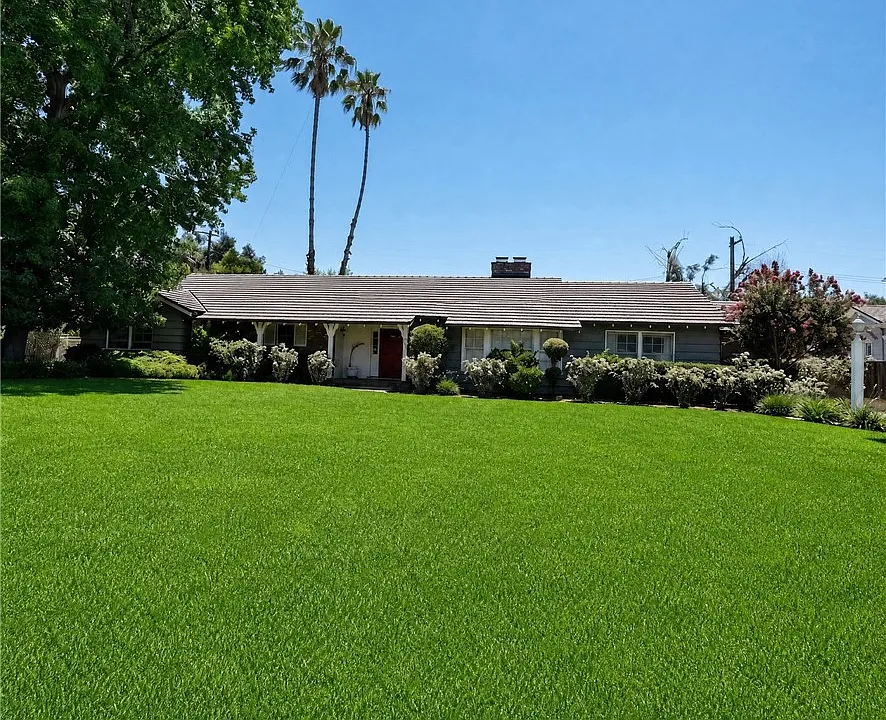 436 Stanford Dr