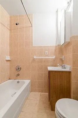 Rented by Bryan L Rozencwaig, LREB | media 16