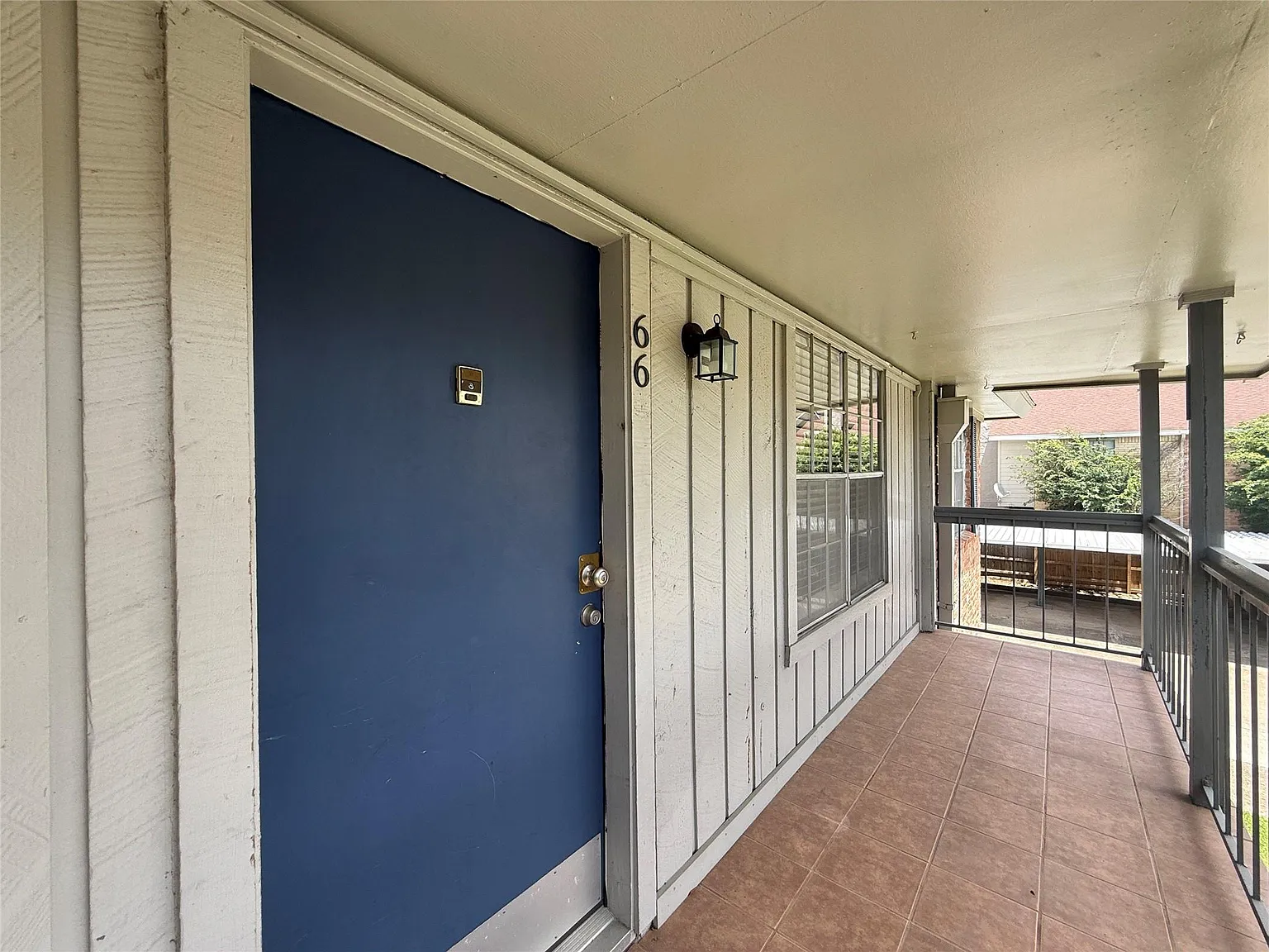 2 bed, 2.0 bath, 1040 sqft, $1,445 — Photo 2
