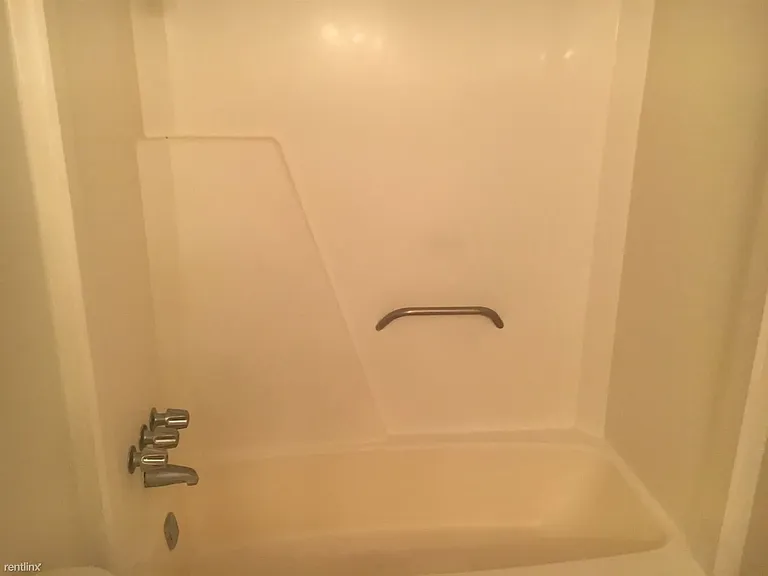 3205 Eagle Hill Ct #C — Photo 17