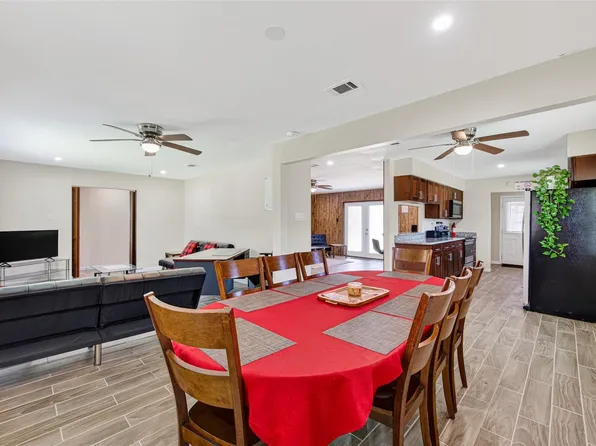 13629 Lynnwood Ln, Sugar Land, TX 77498