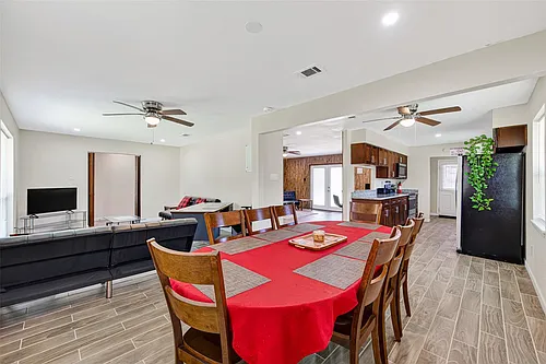 13615 Lynnwood Ln Photo 1