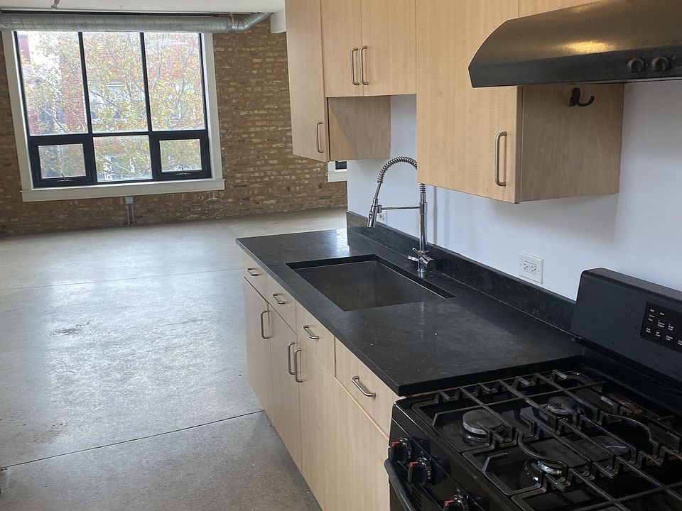 1st image of 1826 W 17th St #17583729