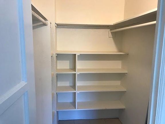 5th image of 2102-2116 C St Unit 6