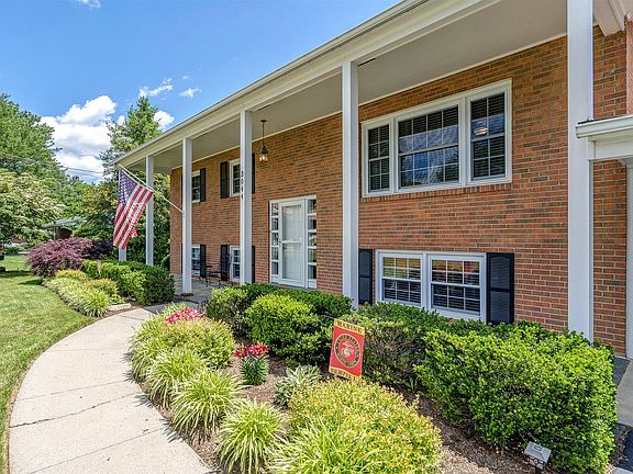 4th image of 3044 Stoneybrook Dr