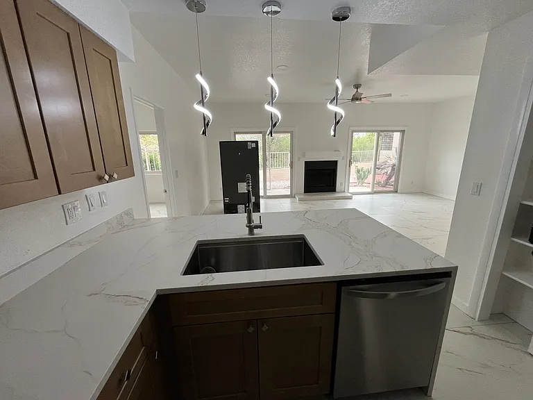 5540 N Mica Mountain Dr — Photo 10