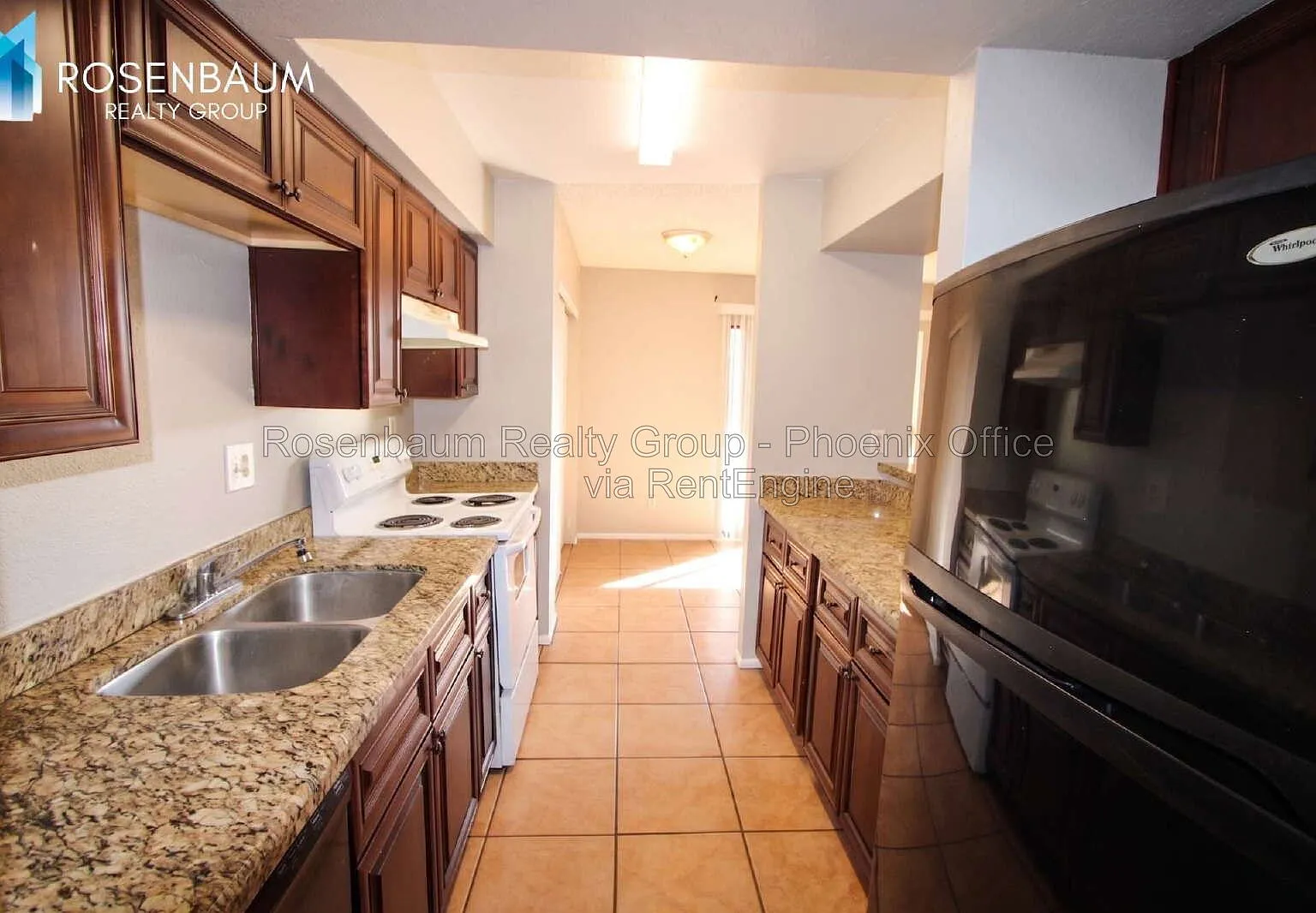 2 bed, 1.5 bath, 1000 sqft, $1,199 — Photo 3
