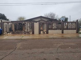 403 River Front St, Laredo, TX 78046