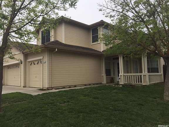 3rd image of 974 Wallace Dr